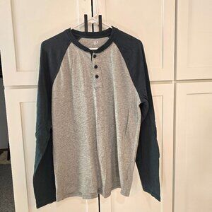 Mens GAP Everyday Long Sleeve Henley Raglan Shirt Sz Large L Gray Green Grey